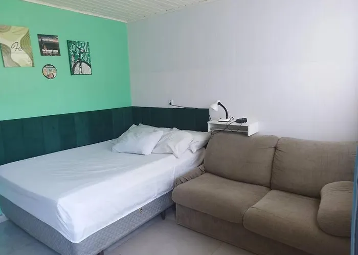 Casa central 74 com ótima localização
